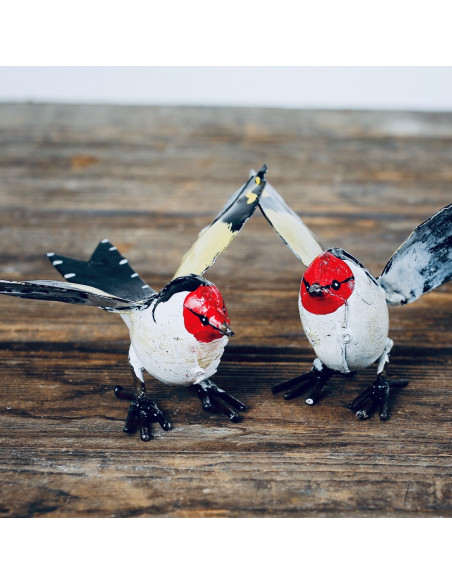 Chardonneret élégant ailes ouvertes - déco jardin en métal recyclé deco jardin