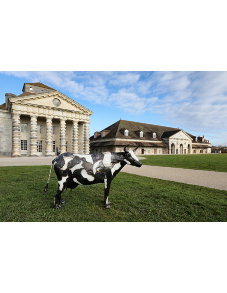 Ma vache montbéliarde pièce unique en métal recyclé pour le jardin-Pièces uniques