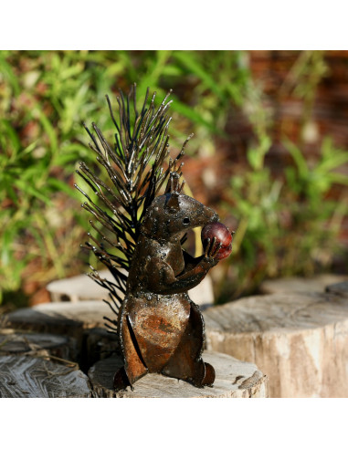 Écureuil assis en métal recyclé brut - Décoration deco jardin